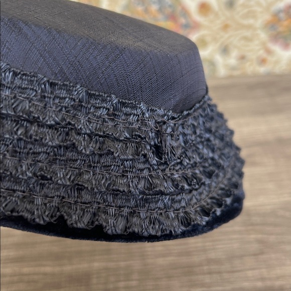 Vintage‎ Navy Blue Hat Tiered Straw Ruffles w/Felt Detail Church-Art Women’s - Picture 8 of 14